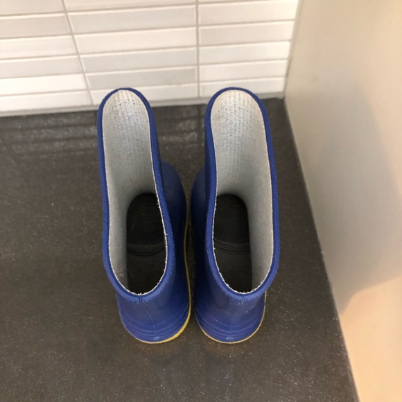 Toddler Unisex Rain Boots - Picture 9 of 10